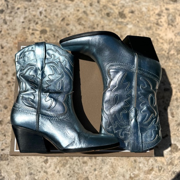 Dolce Vita Landen electric blue western Boots - Picture 3 of 6